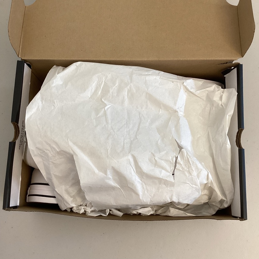 Converse 8 NIB Knee High XX-HI Tall Lace Up White Sneakers Authentic New In Box - Picture 10 of 11